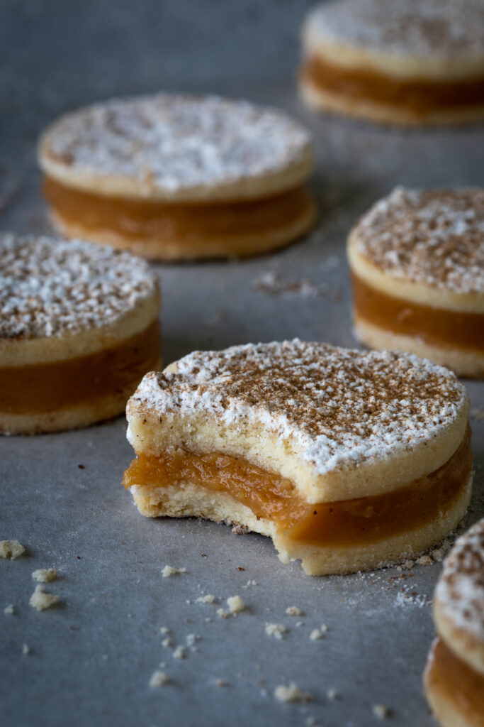 Alfajores - Fotografía Gastronómica y Food Styling de Vir Pavlovic Mac Donald para Comidas La Punta